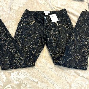 CACHE - Black fitted pants with gold pattern throughout